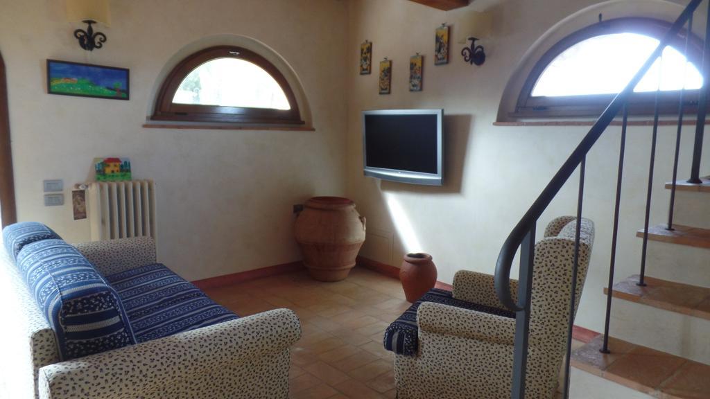 Il Fienile Holiday Home Le Fornacette Exterior foto